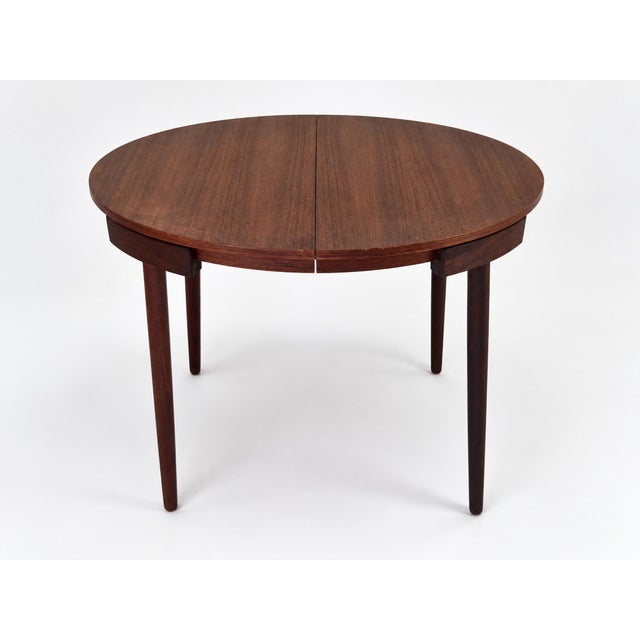 Brown Round Extendable Dining Table and Chairs in Teak by Hans Olsen for Frem Røjle, Denmark, 1960s, Set of 5 For Sale - Image 8 of 18