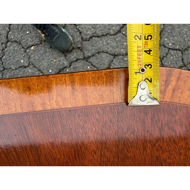 Vintage Regency Style Cross Banded Mahogany Dining Table With 2 Leaves by Biggs Furnture For Sale - Image 10 of 18