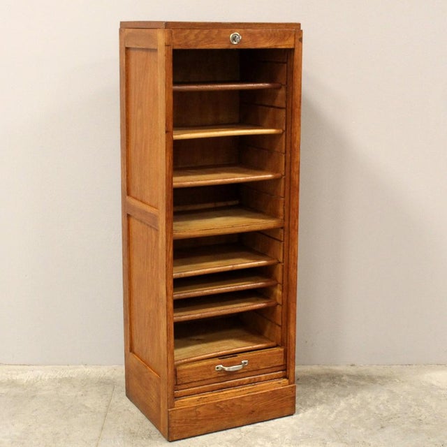 1930s Vintage Filing Cabinet in Oak, 1930s For Sale - Image 5 of 11