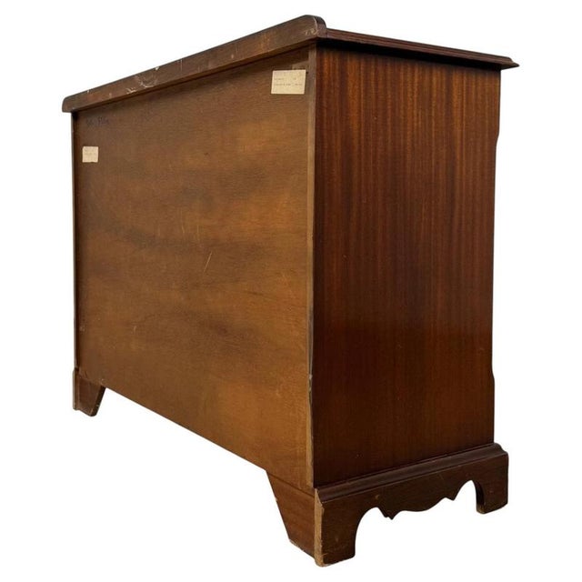 Gold English Inlaid Mahogany Cupboard with Satinwood Stringing For Sale - Image 8 of 13