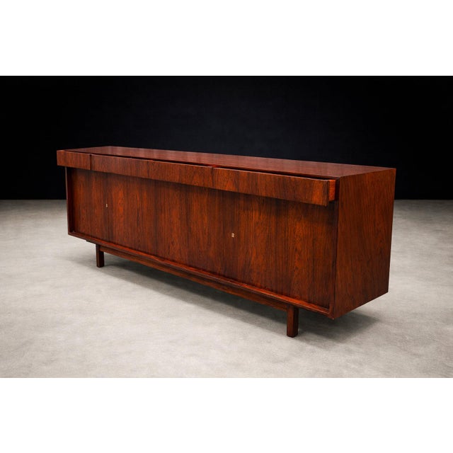 1960s 1960s Mid Century Modern Credenza by Sergio Rodrigues in Rosewood – Lot 414 For Sale - Image 5 of 11