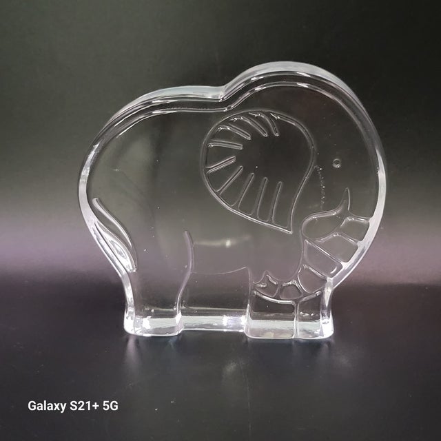 Vintage Dansk Glasburk Lead Crystal Elephant Paperweight Figurine Designed by Naiad Einsel, 1970s For Sale - Image 10 of 13