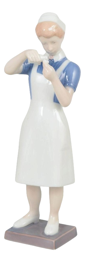 Porcelain Nurse Figurine from Bing & Grøndahl, 1970s