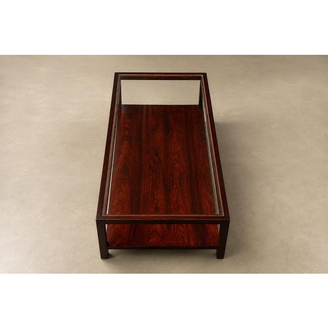 Brazilian Modern Two-Tier Coffee Table in Rosewood and Glass by Celina Decorações, 1960s For Sale - Image 18 of 18