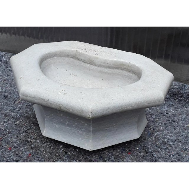 Bird Bath in White Marble with Iron Wall Anchor, 1900s For Sale - Image 3 of 6