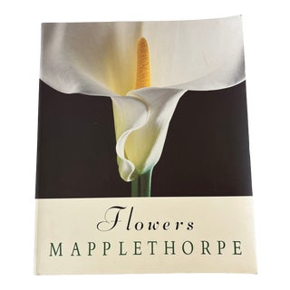 “Flowers Mapplethorpe” Paperback Book - Foreward by Patti Smith For Sale
