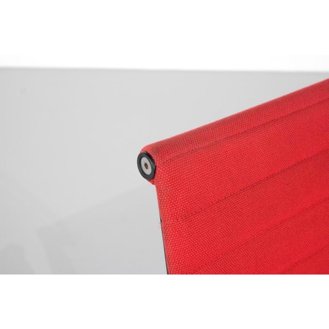 EA 117 Armchair by Charles Ray Eames for ICF, 1980s For Sale - Image 11 of 16