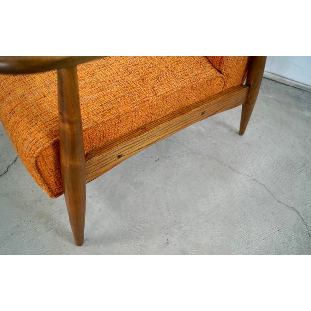 1960’s Mid-Century Modern Lounge Chair in Knoll Textiles For Sale - Image 12 of 12