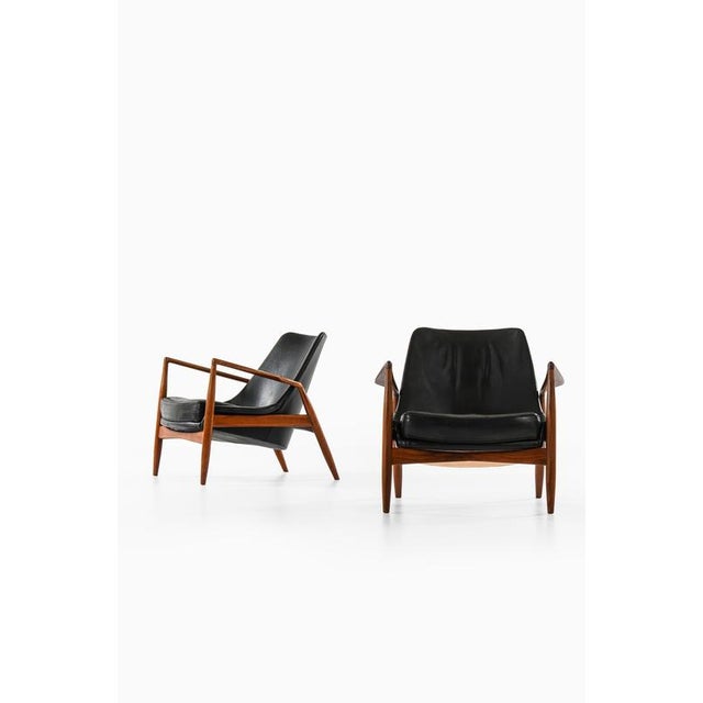 Sälen Easy Chairs in Leather and Teak attributed to Ib Kofod-Larsen, 1950s, Set of 2 For Sale - Image 3 of 11