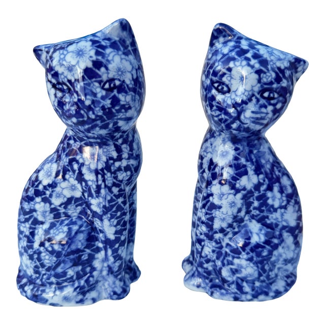 Staffordshire Style Blue and White Chintz Cat Figures- A Pair For Sale
