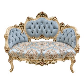 Luxury French Louis XV Style Settee – Sky Blue Damask Upholstery With Hand-Finished Gold Leaf Frame For Sale