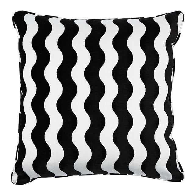 Schumacher The Wave 20" Pillow in Black For Sale