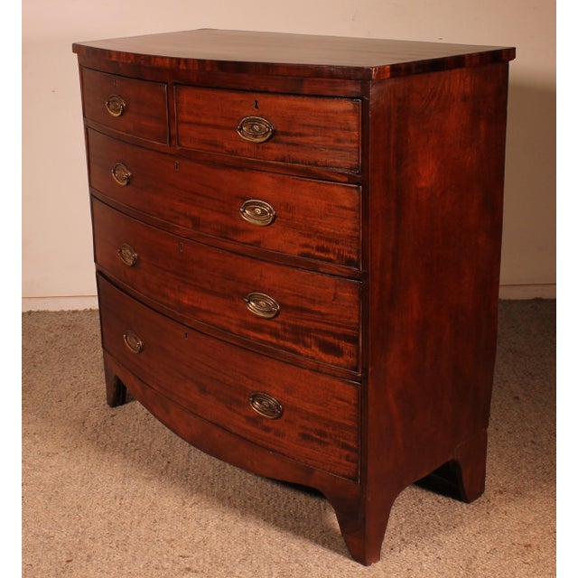 Bombé Chest of Drawers in Mahogany, Early 19th Century For Sale - Image 11 of 12