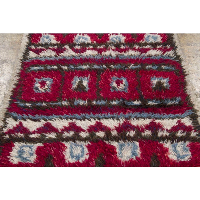 Rug & Kilim Vintage Swedish Rya Wool Rug in Red & Ivory by Rug & Kilim, 1950-1959 For Sale - Image 4 of 9