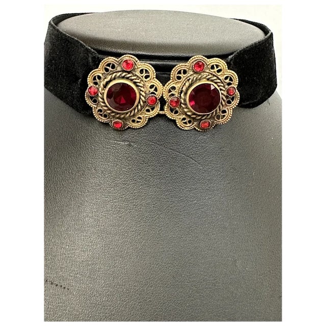 Art Deco Late 20th Century Gold Tone and Red Rhinestone Velvet Choker For Sale - Image 3 of 6