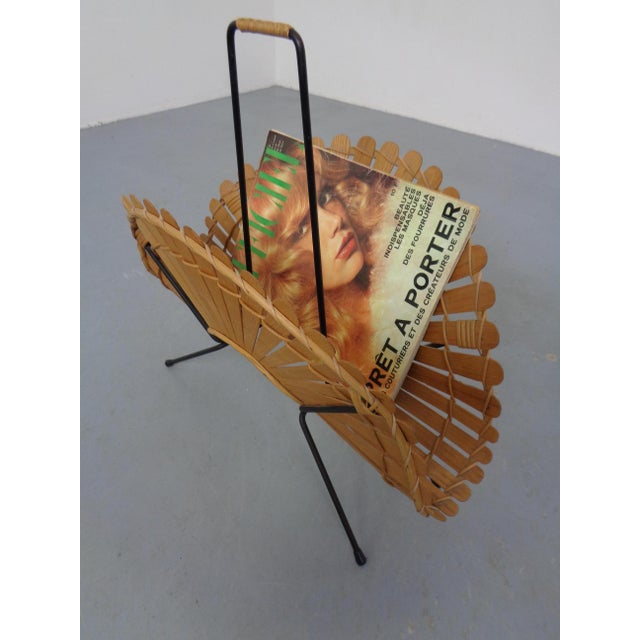 Italian Wicker and Iron Magazine Rack, 1960s For Sale - Image 6 of 18