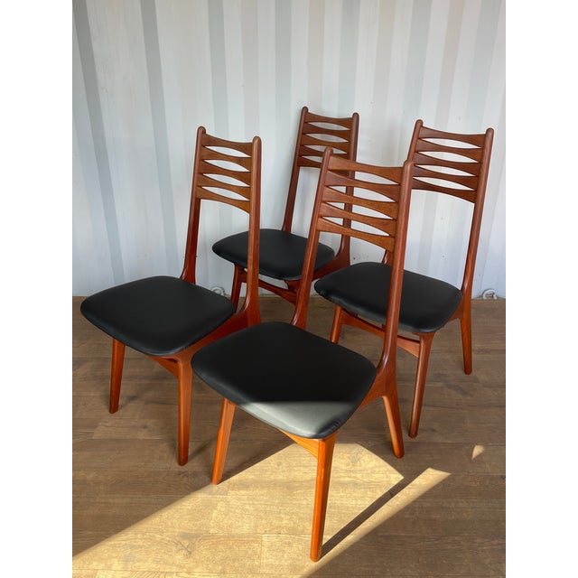 Brown Model 83 Dining Chairs from Boltinge Stolefabrik, Denmark, 1960s, Set of 4 For Sale - Image 8 of 13