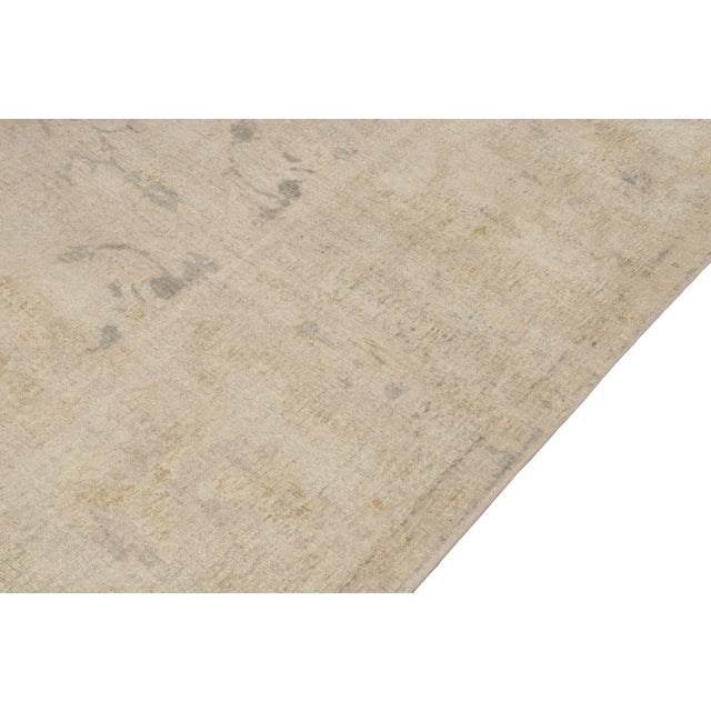 Hand-Knotted Contemporary Rug in Beige-Brown, Gray Muted Pattern For Sale In New York - Image 6 of 7