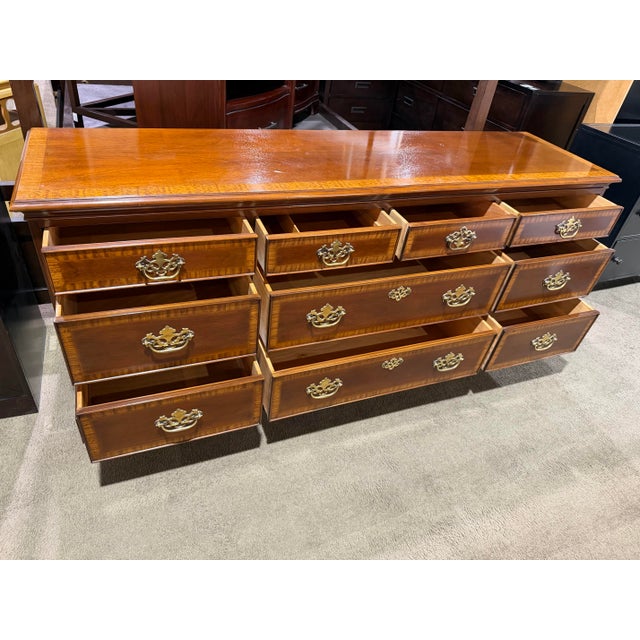 1980s 1980s Drexel Heritage Burl Mahogany Wood "18th Century Collection" Dresser For Sale - Image 5 of 6