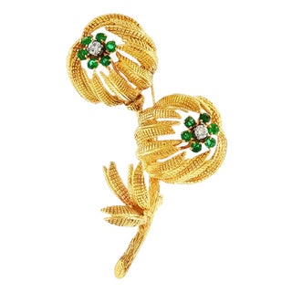 Mid-Century 18kyg Emerald and Diamond Textured Flower Pin For Sale