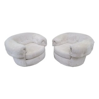 Mid Century Modern Cream Teddy Bear 2 Lounge Chairs by Schweiger Industries For Sale