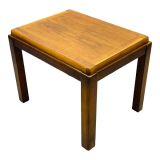 Vintage 1970s Lane Furniture Walnut Wood Side Table For Sale