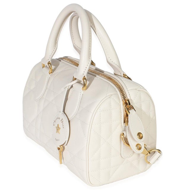 Item #: 149780 Exterior Material: Leather MSRP: 3,600 Interior Material: Leather Size: 20 Features Interior: One zip...
