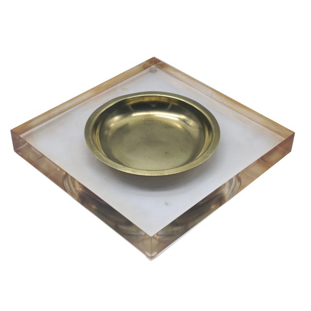 Mid-Century Modern Square Acrylic Glass and Brass Coin Tray, 1970s For Sale - Image 3 of 7