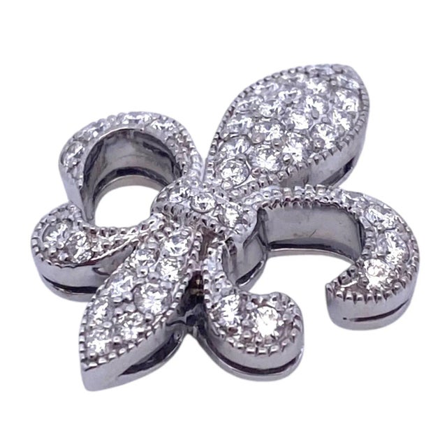 Vintage 18k White Gold Fleur-De-Lis Diamond Pendant For Sale In Las Vegas - Image 6 of 10