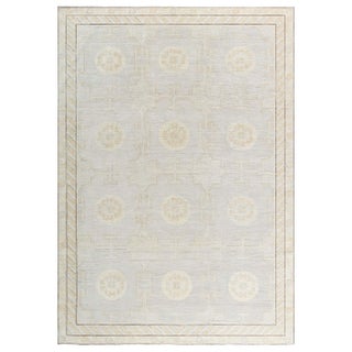 Antique-Inspired Samarkand Light Gray Carpet "Aureo" by Doris Leslie Blau For Sale