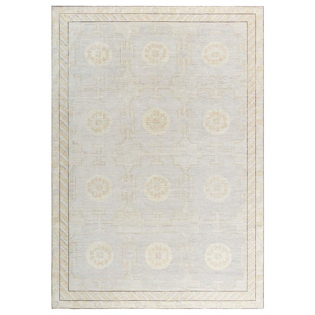 Antique-Inspired Samarkand Light Gray Carpet "Aureo" by Doris Leslie Blau For Sale