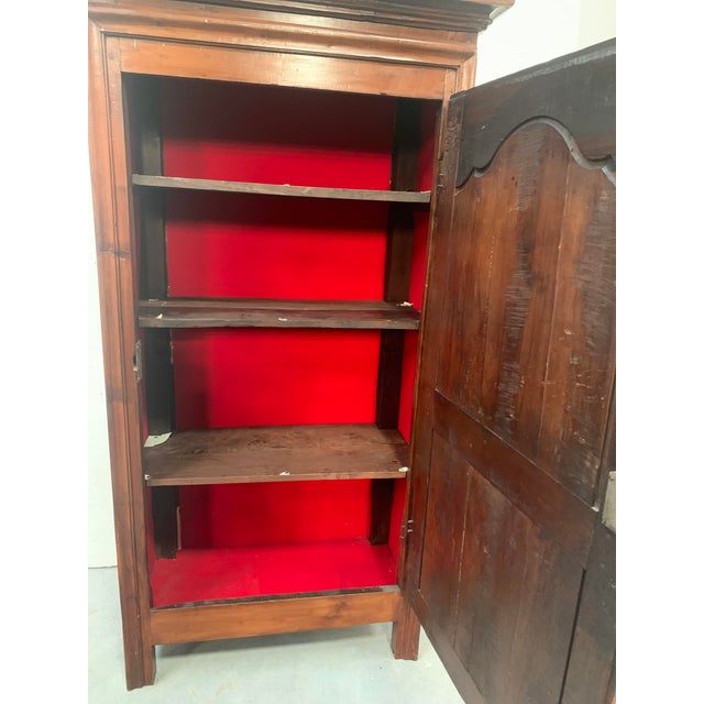 Louis XV Style Bonnetière in Cherrywood, 19th Century For Sale - Image 10 of 11