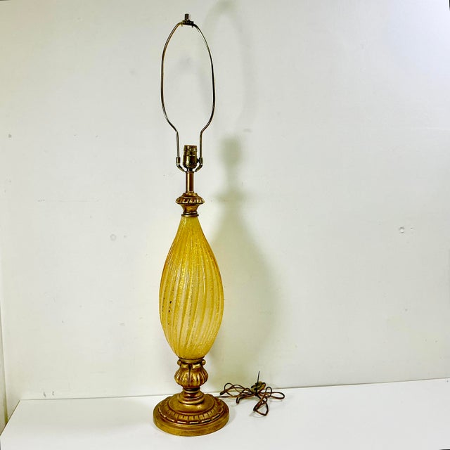 Galliano Ferro 1950s Vintage Italian Venetian Swirled Opaline Glass Table Lamp With Gold Florentine Base. After Galliano Ferro For Sale - Image 4 of 14