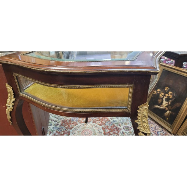 Louis XV Style Antique Display Table For Sale In Philadelphia - Image 6 of 13