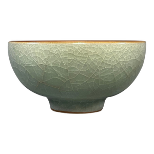 China Vintage‑Style Light Green Crackle‑Glaze Celadon Bowl With Brown Rim