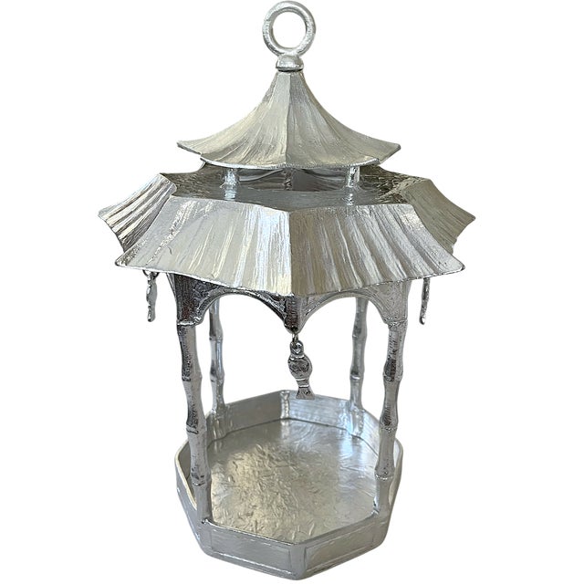 1980s Large Heavy Cast Aluminum Chinoiserie Pagoda Lantern & Centerpiece With Hanging Fish, 17" For Sale In Jacksonville, FL - Image 6 of 9
