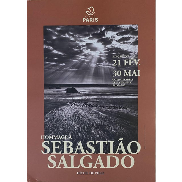 Sebastião Salgado Hôtel De Ville Official Exhibition Poster Dimensions: 11,8 x 15,7 / 30 x 40 cm Good condition / Slight...