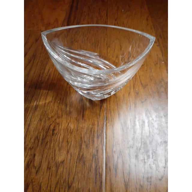English 1980s Marquis by Waterford Boat Shaped Crystal Bowl For Sale - Image 3 of 8