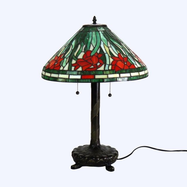 Early 20th Century Tiffany School Floral Leaded Stained Glass Table Lamp For Sale - Image 9 of 15