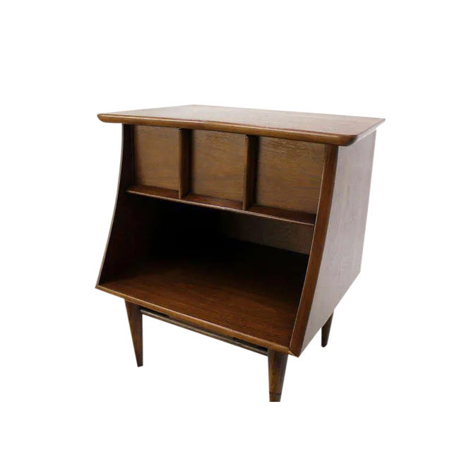 Pair of very nice Danish mid century modern end tables. Made in the early 20th century.