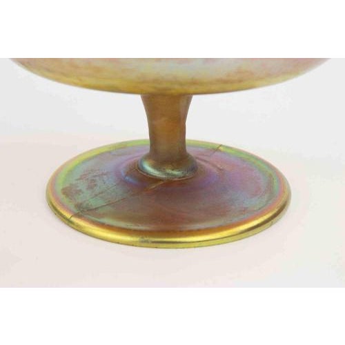 Art Deco Iridescent Favrile Glass Vase attr. to Tiffany, 1920s For Sale - Image 3 of 5