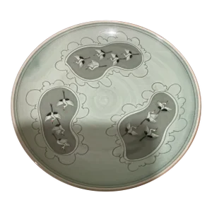 Early 20th Century Korean Ceramic Porcelain Glazed Celadon Serving Bowl Plate Inlaid Decor With Birds Medallion