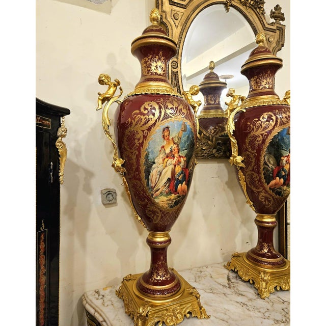 French Elegant Burgundy Porcelain Vases Set of 2– Classic French Style Décor For Sale - Image 3 of 4