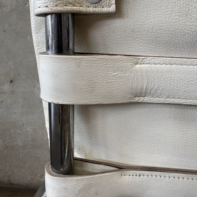 Vintage White Leather and Chrome Lounge Chair Attributed to Knoll For Sale - Image 9 of 12