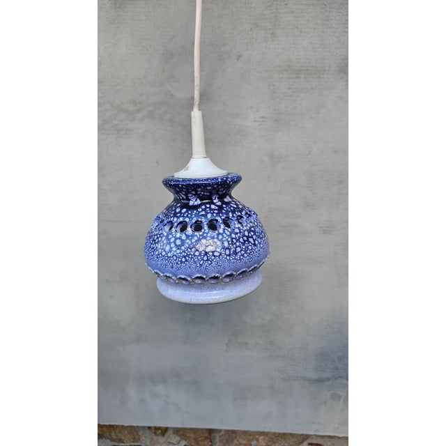 Axella Jette Helleroe ceramic chandelier, vintage 1970s, dimensions: height 50 cm, diameter 13.3 cm. European Plug (up to...