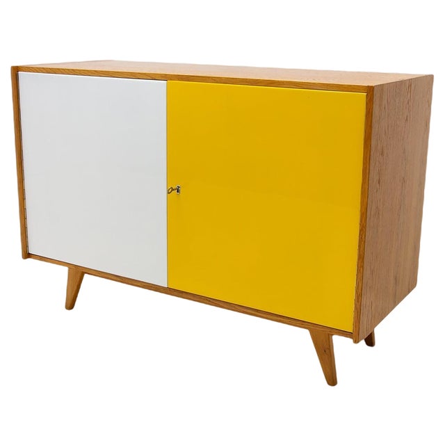 Mid-Century Czech U-450 Sideboard by Jiří Jiroutek, 1960s For Sale
