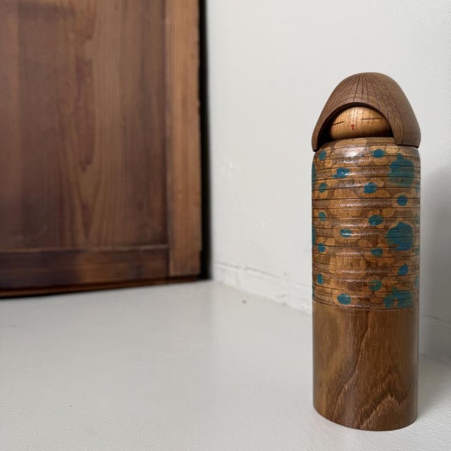 Mid-Century Modern Vintage Sōsaku Kokeshi Ikat Beauty by Miyajima Muhitsu, 1970s For Sale - Image 3 of 9