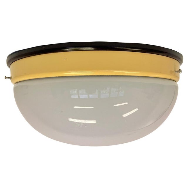 Good original condition. Around 1940s. New electricity. US compatible. Two bulbs any wattage. Up to 250V (Europe/UK...