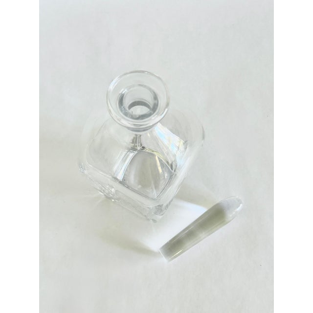 Mid-Century Modern 1930s Vicke Lindstrand for Orrefors Faceted Crystal Decanter For Sale - Image 3 of 4