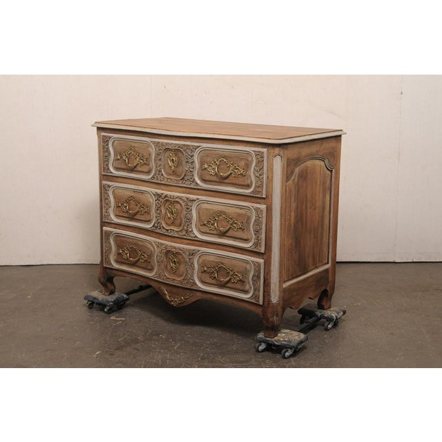 French Louis XV Finely Carved Commode, 1750 For Sale - Image 13 of 13